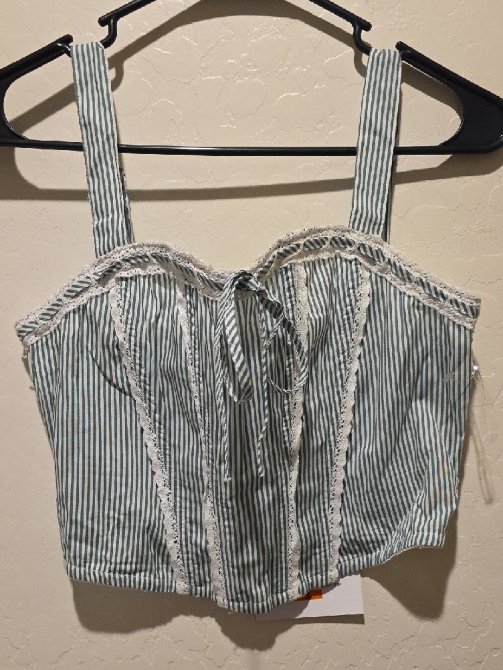 Green and White Striped Lace-Trim Crop Cami - Picture 6 of 10